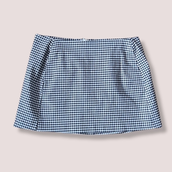 Urban Outfitters Dresses & Skirts - NWOT Urban Outfitters Mini Skirt